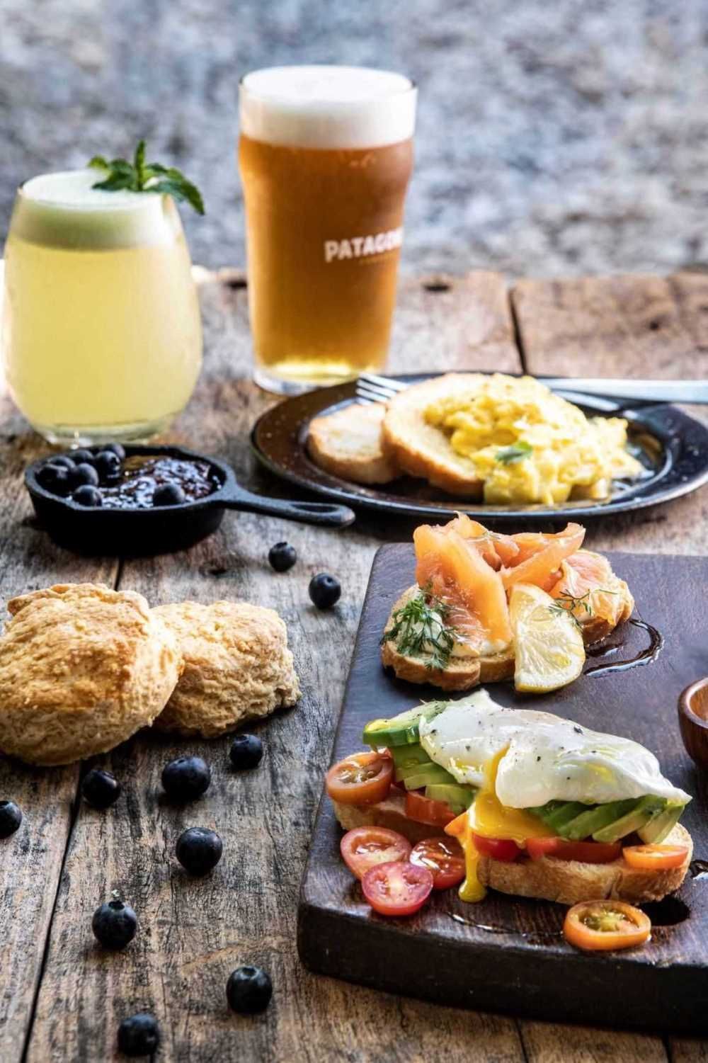 Nueva carta, brunch, cervezas y tragos con gin en el Bar Sucre Rincon