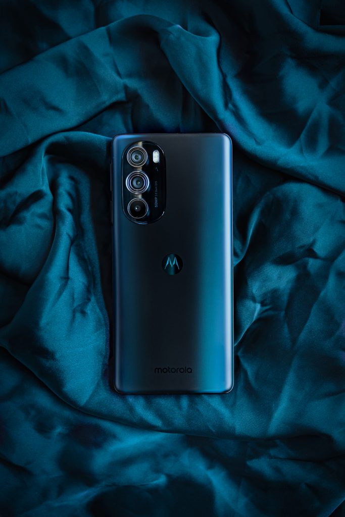 Moto Edge 30 Pro Argentina con Control Remoto