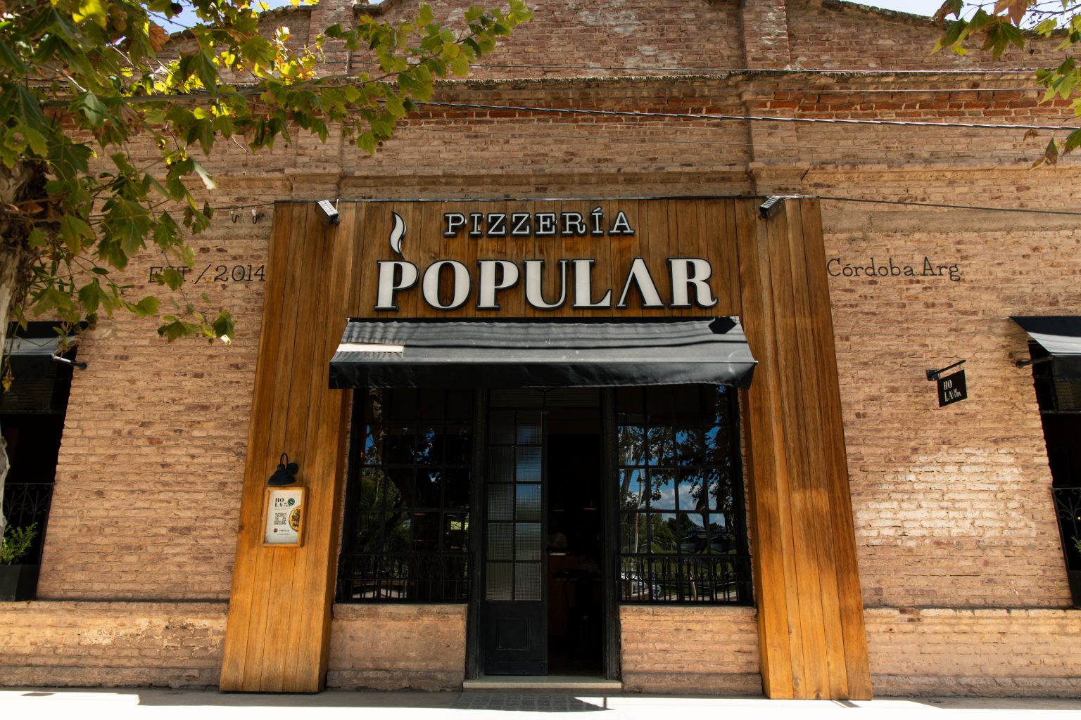 Pizzería Popular, un rincón de barrio con un horno encendido – Rincon ...